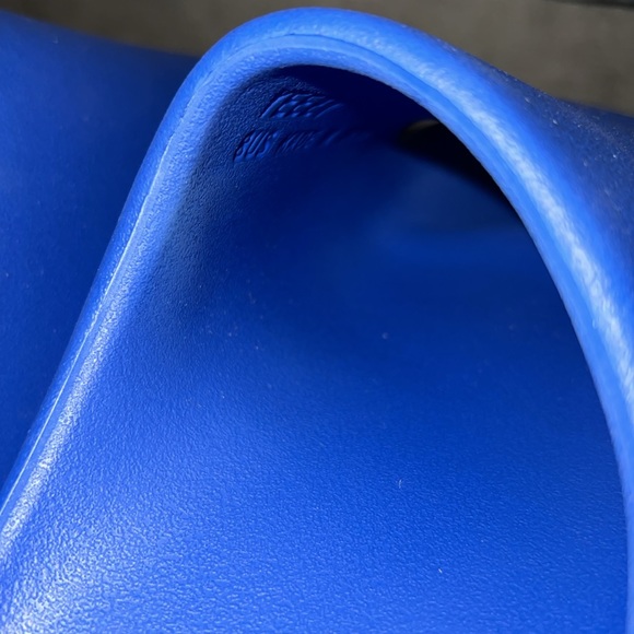 Blue Yeezy Slides - Picture 3 of 8
